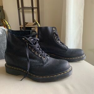Doc Marten's Men's boots size 8